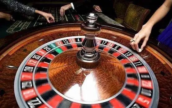 Layar pilihan metode pembayaran lucu bet dengan opsi DANA, OVO, GoPay, ShopeePay, LinkAja, QRIS, dan transfer bank